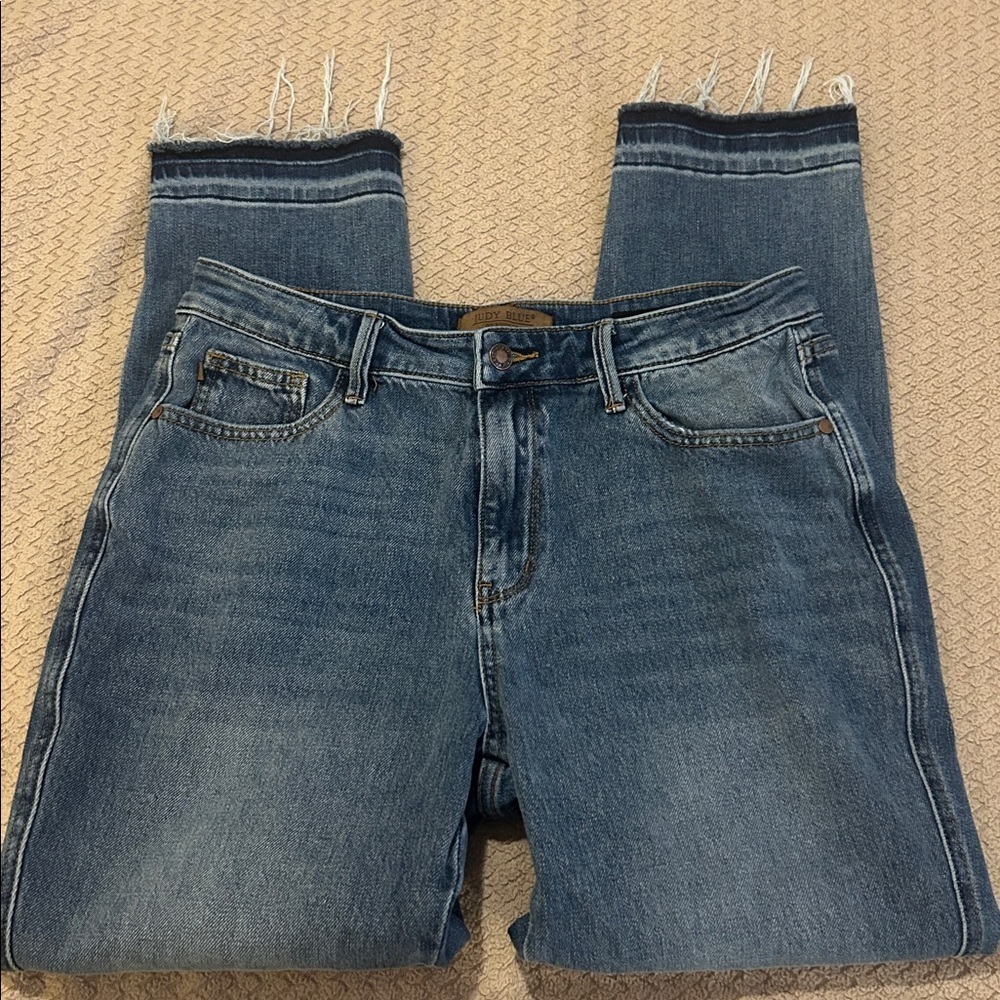 Judy Blue High Rise Boyfriend Fit Jeans Raw Hem Size 13/31